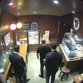 arrastão em restaurante japonês