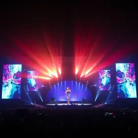 montagem do palco para o show da Shakira no Rio