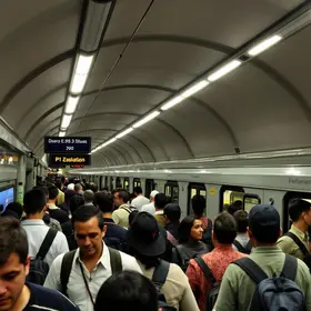 túnel na estação da luz